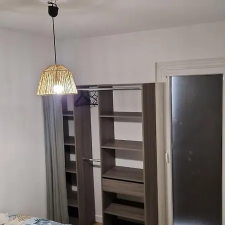 Vakantiehuis Charmante Petite Maison Proche De La Gare *