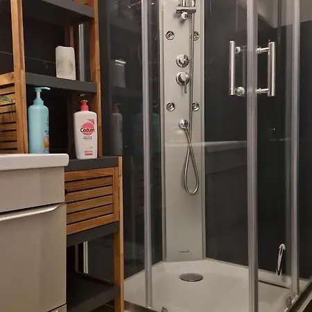 Charmante Petite Maison Proche De La Gare Vakantiehuis *